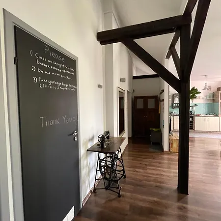 Piekny,duzy Loft 80 Metrow Blisko Centrum Apartamento Cracovia